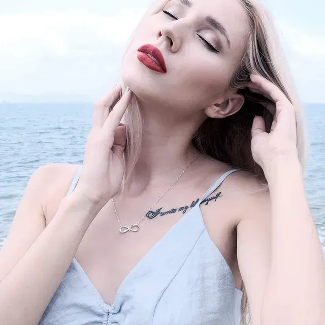 Infinity Pendent Necklace - women fashion jewelry
