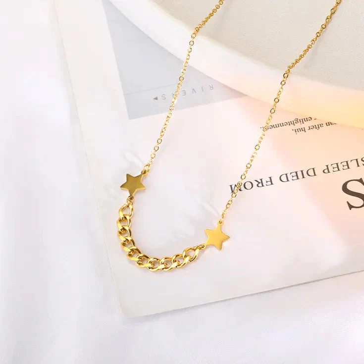 Star Pendant Necklace